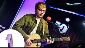 Ed Sheeran 的 Equals 现场演出,情感共鸣引发全场高潮