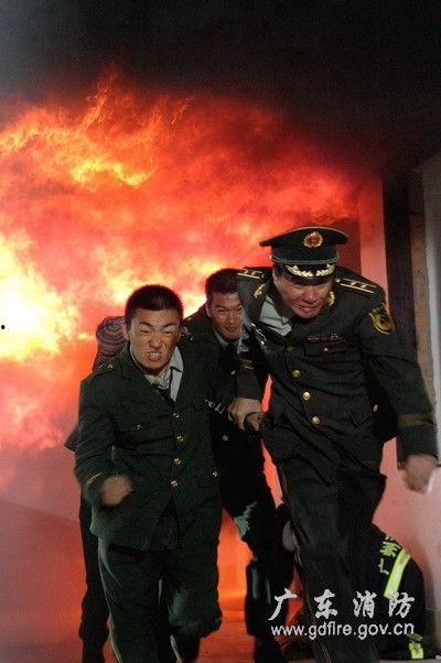 烈火男儿之隐患,揭秘消防员背后的隐患与挑战